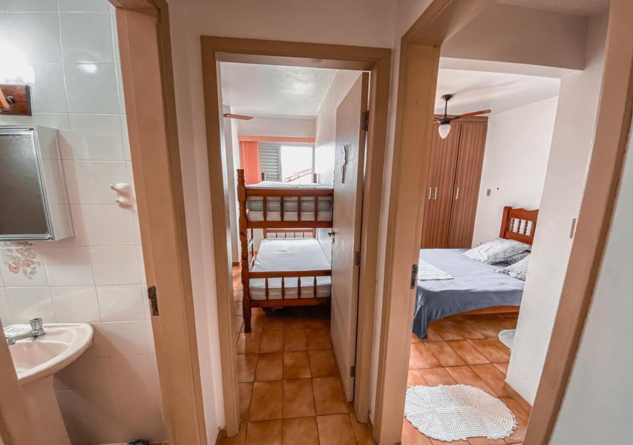 Com 2 Quartos E Piscina